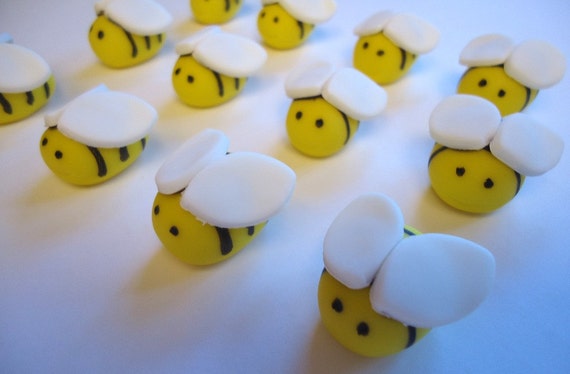 Fondant Cupcake Toppers - Mini Bumble Bees - 3D Edible Bee Toppers Il_570xn