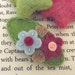 NO SLIP Wool felt hair clip -Double daisy -mini -sage green