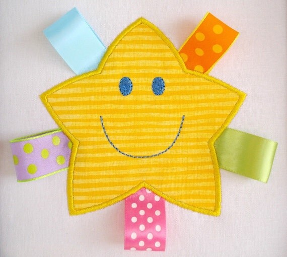 Star machine embroidery applique design smiling star two Star machine embroidery applique design smiling star two