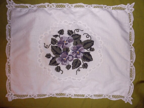 Shabby Chic White Cotton PILLOW SHAM-Battenburg by JunqueDuJour
