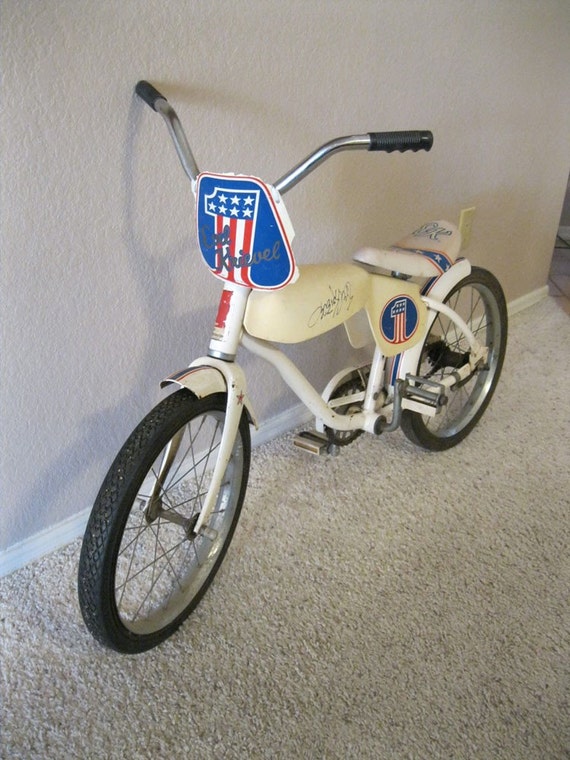 ... bicycle - EVeL KNieVEL - with TWO Evel Knievel signatures, signed