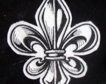 Black and white fleur de lis embroidered iron on patch