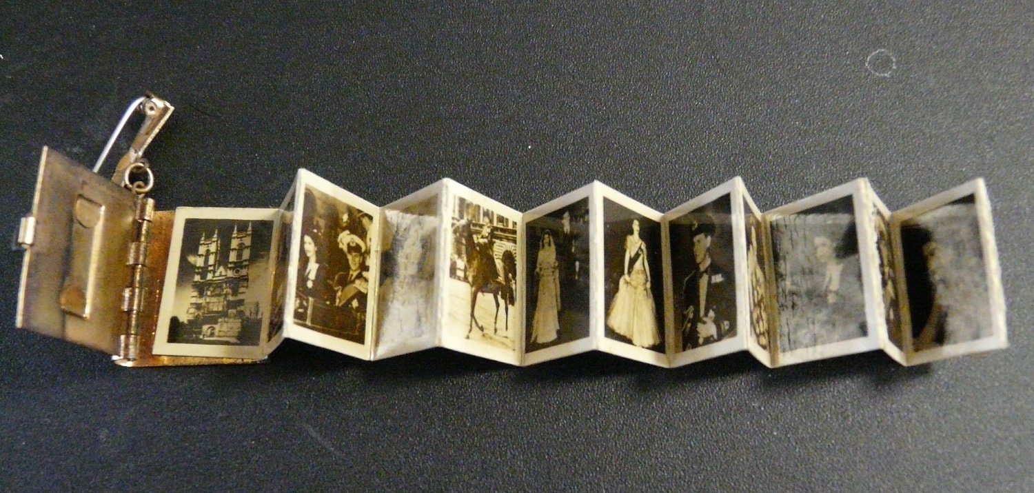 Miniature Souvenir Book QUEEN ELIZABETH 1953 CORONATION Brooch