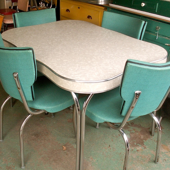 Items similar to Vintage 1950"s Formica and Chrome Table ...