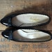 10 DOLLAR SALE vintage 1960s shoes // 60s patent leather kitten heels // ribbon & bow // size 9 narrow