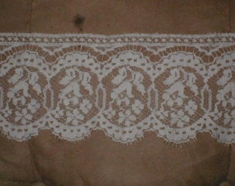 Vintage cotton Clooney Lace Trim ivory