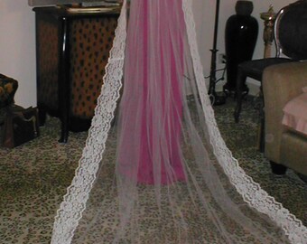 Vintage Ivory Alencon Lace chapel-length Mantilla Veil