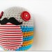 Señor Monsieur - Cute mustached egg - White, yellow and turquoise amugurumi