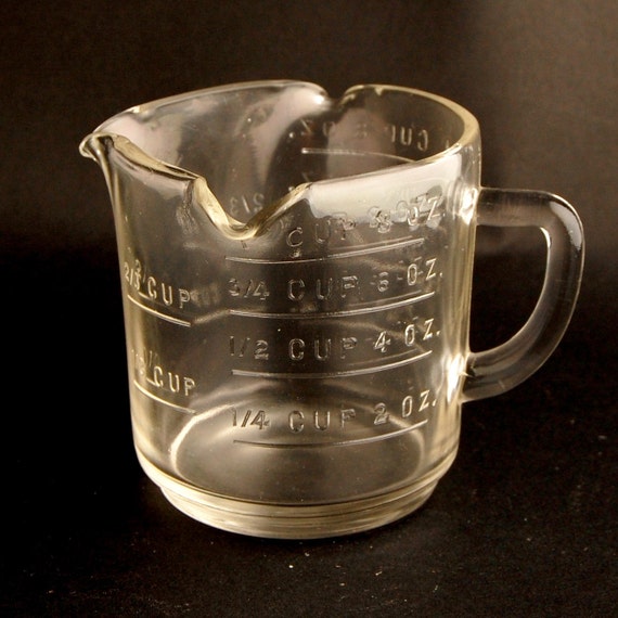 Anchor Hocking Vintage 3 Spout Measuring Cup 0275