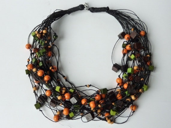 The Forest - Linen Necklace with wooden beads