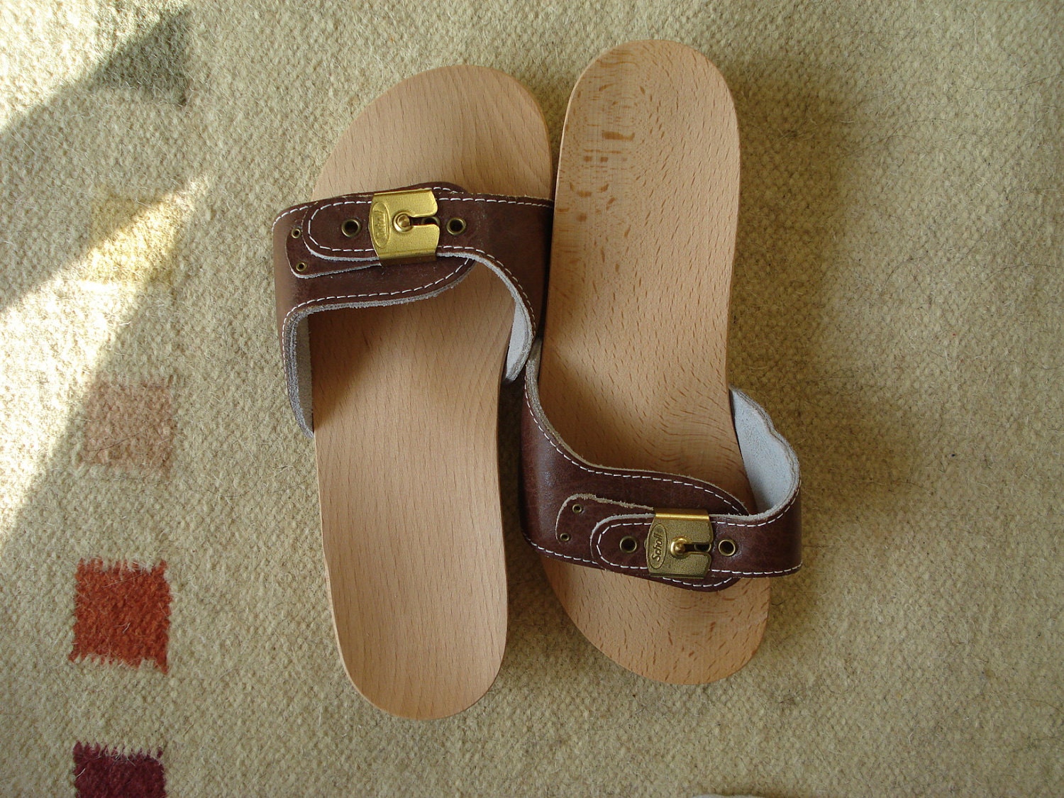 scholl wooden clogs