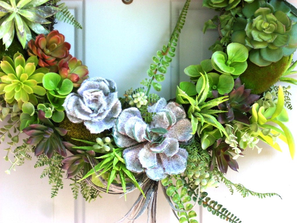 18 Succulent Wreath made with Artificial Plants