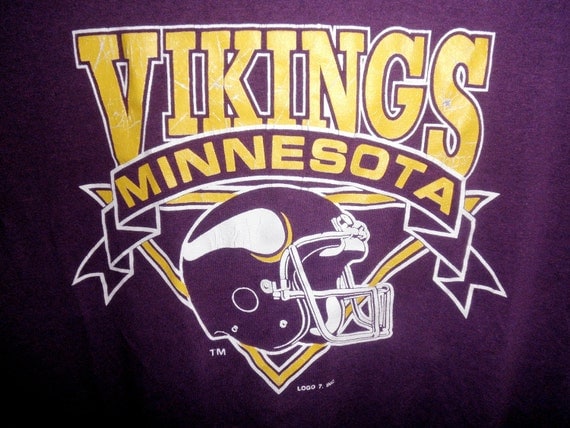 Vintage 1980's Minnesota Vikings Football Tee Size Large