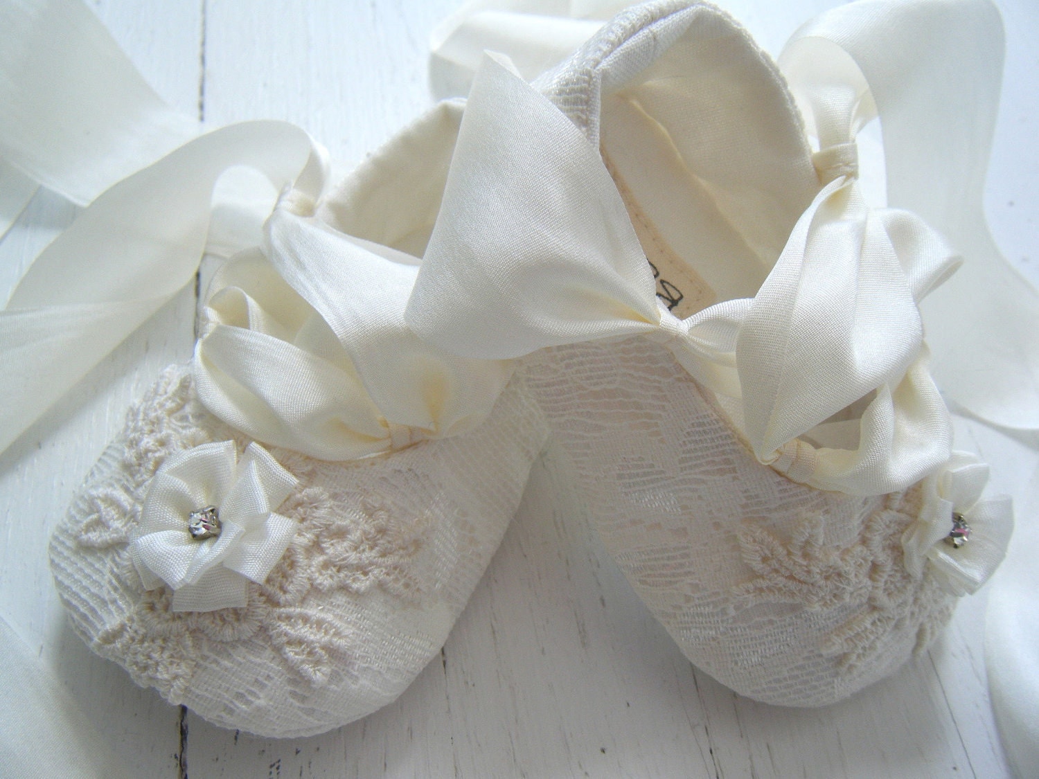 Ivory baby shoes Find great deals on eBay for ivory shoes infant. Shop with confidence.