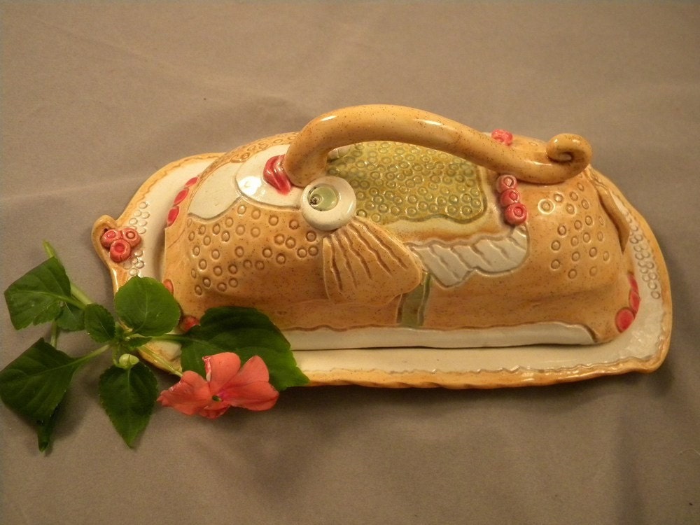 Butter dish is an elephant by joycepottery on Etsy