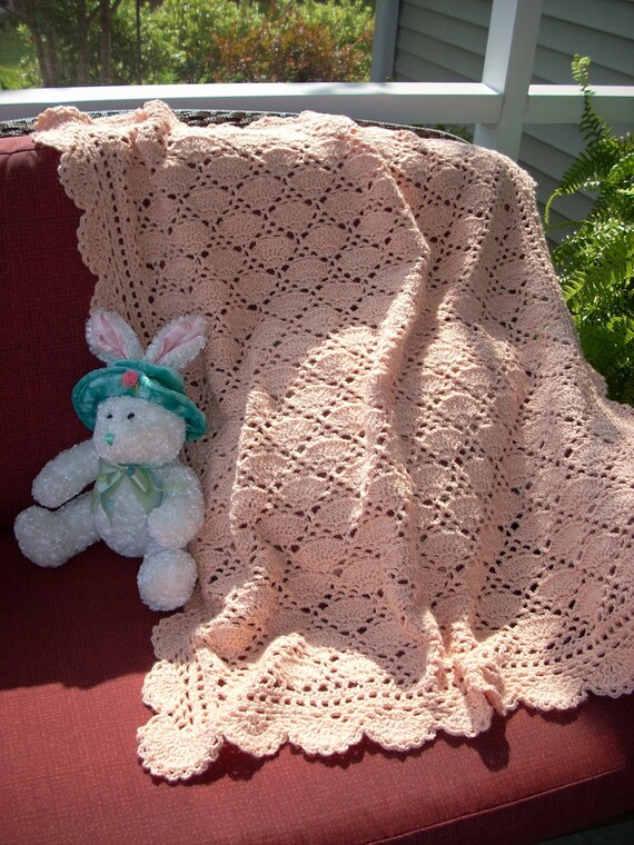 Crocheted Fan Design Blanket by bellalin123 on Etsy