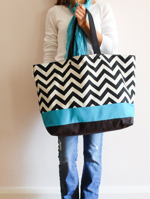 Extra Large Beach Bag // Tote in Black and Cream Chevron