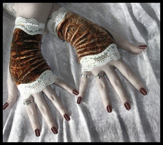 Tupelo Honey Velvet Fingerless Gloves Brown Golden Tan Faux