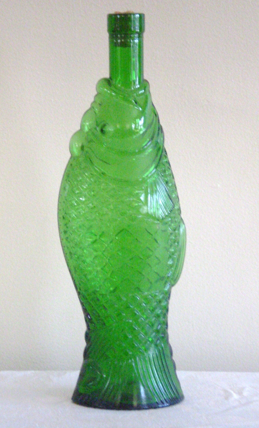 online unique vintage reviews by HighlandHouseGifts VINTAGE GREEN DARK GLASS DECANTER FISH