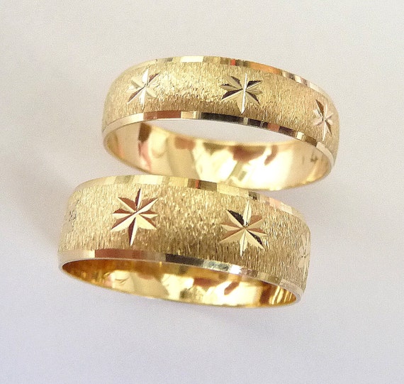 Wedding rings with stars