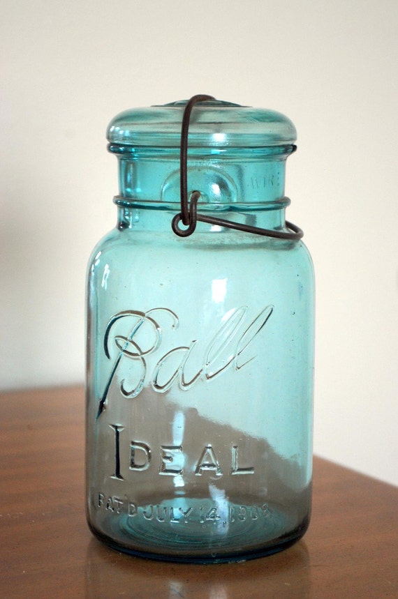 Vintage Blue Ball Mason Jar With Wire Bail And Lid