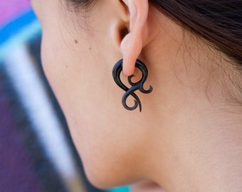 Fake Gauges, Fake Plugs, Handmade Horn Earrings, Tribal Style - Small Asalah Twists