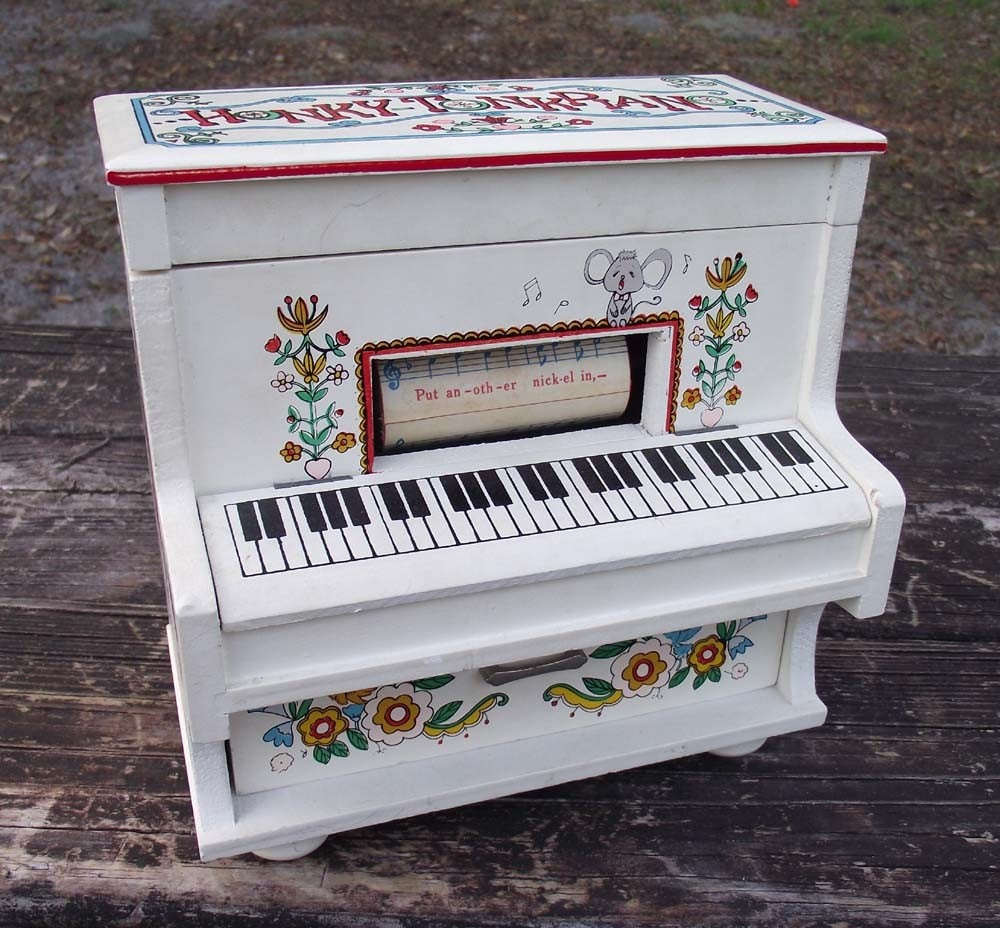 Vintage Toyo Player Piano Music Box with Cute Kids Electric