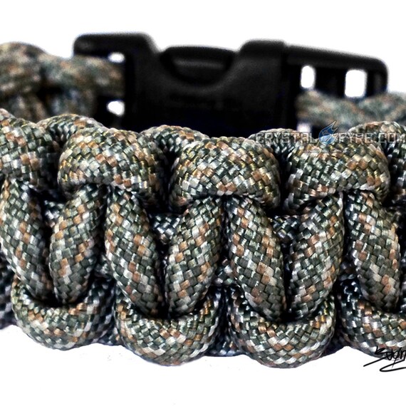 Items similar to Digital ACU Camo 550 Paracord Survival Bracelet Dual