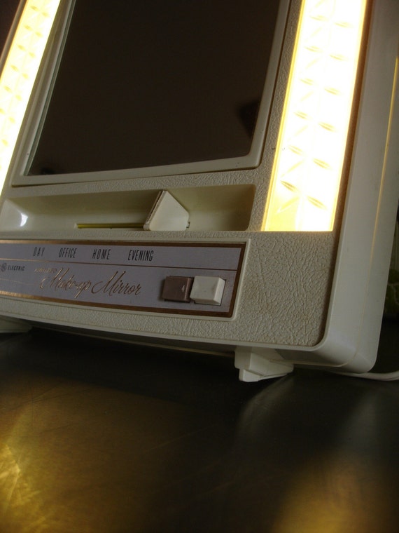 vintage General Electric lighted makeup mirror for your