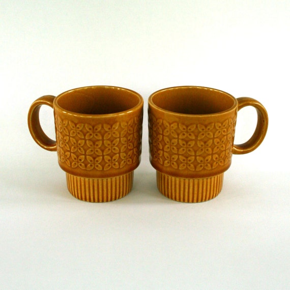 Vintage Coffee Mugs. Mustard Bamboo Amber Yellow. Autumn.
