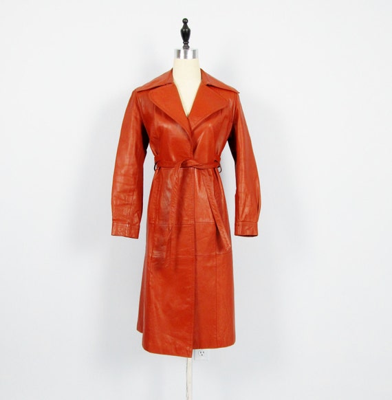 Vintage 1970's RUSTY-RED Leather Coat // Mod Long Jacket