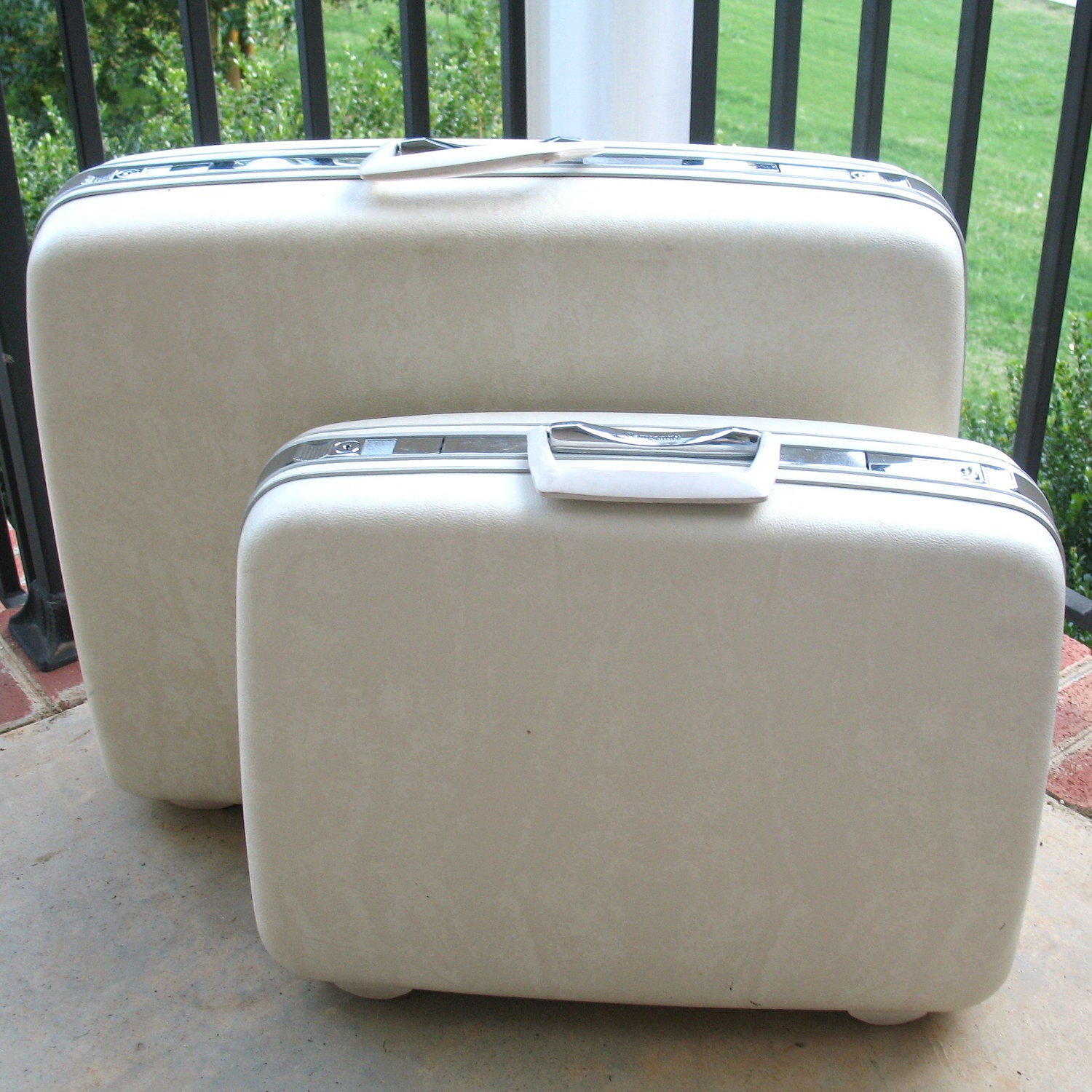 Vintage 1960's Samsonite White Luggage Set of Two White