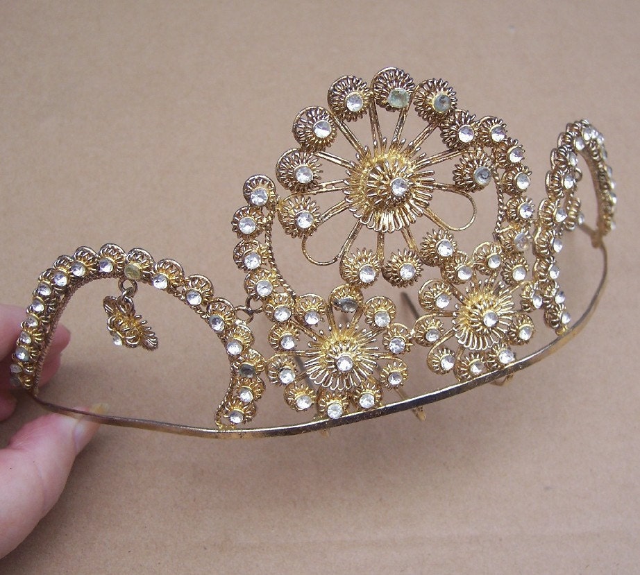 Vintage tiara comb Indonesian Sumatra bridal crown hair