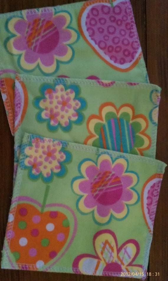 Flower Print Family Cloth/Cloth Wipes by fluffybunsdiapers on Etsy