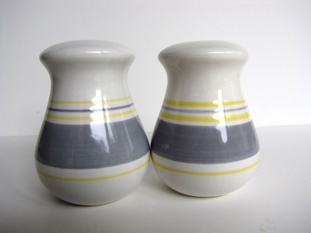 Mid Century Modern Salt and Pepper Shakers Gray Yellow