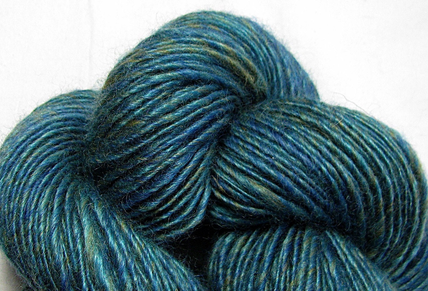 Handspun Yarn Single Ply Mohair and Wool by SheepingBeauty