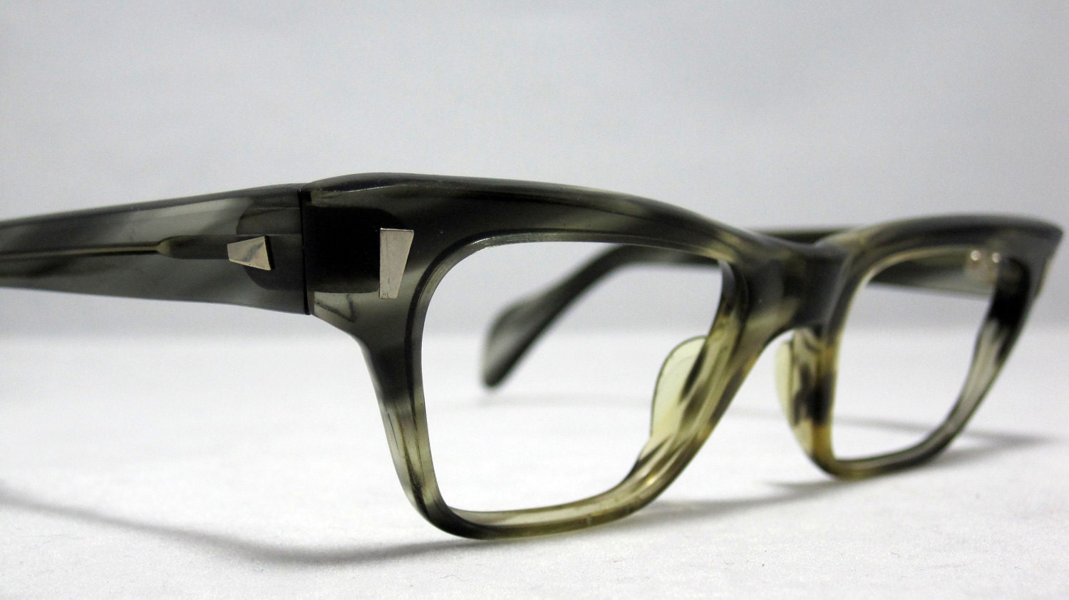 Vintage EyeGlasses Frames Mens Horn Rim Thick Bold Glasses