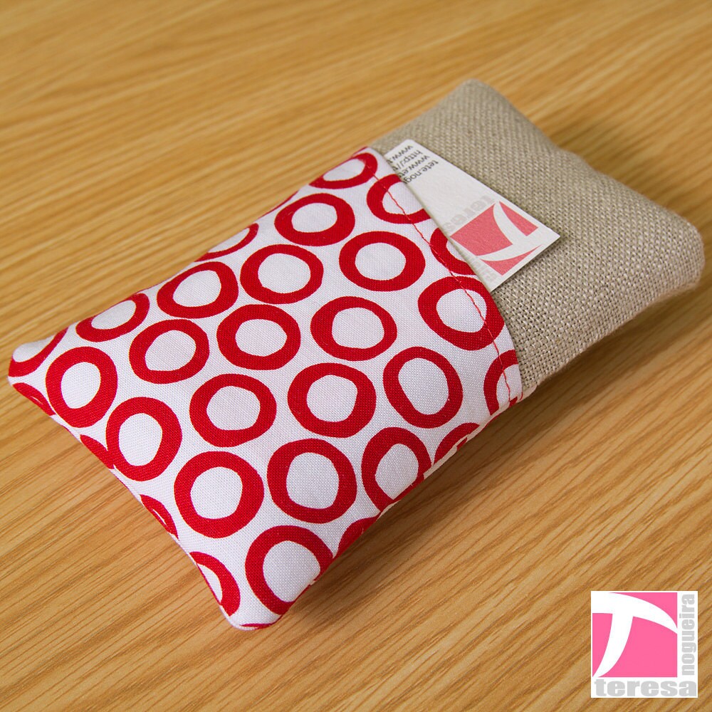 Padded iPhone 4 sleeve / iPod case / cell phone protector