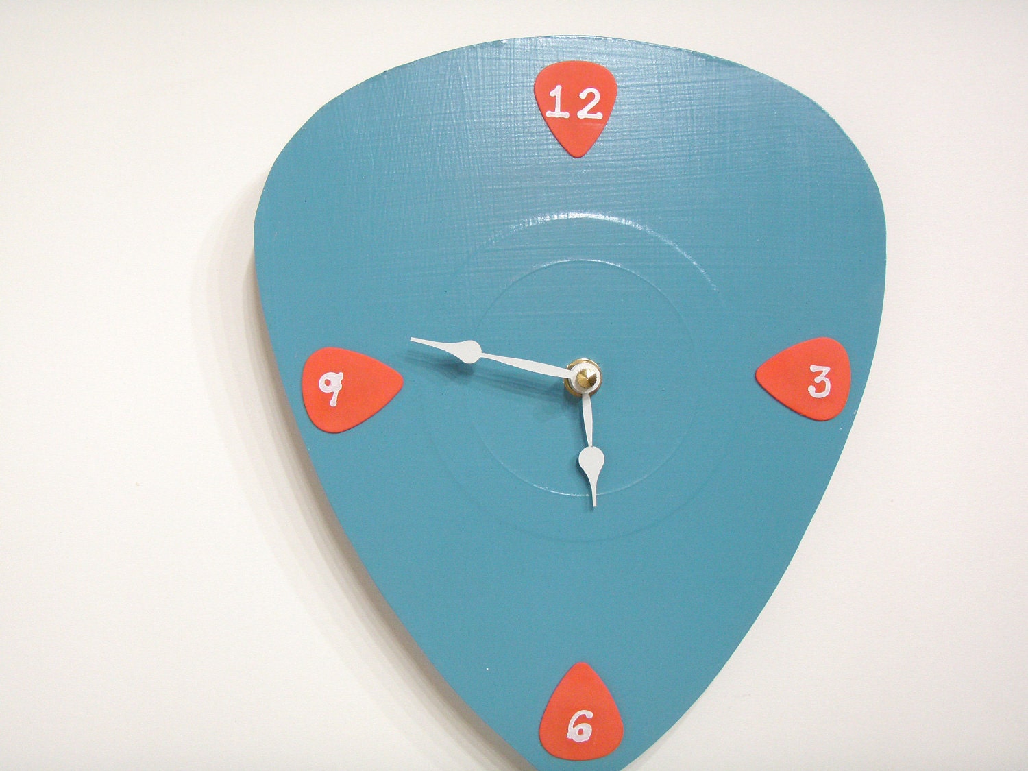 Guitr Pick Clock Blue and Orange
