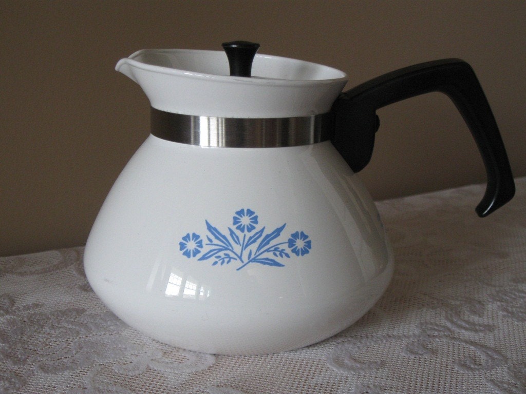 Vintage corningware teapot blue cornflower