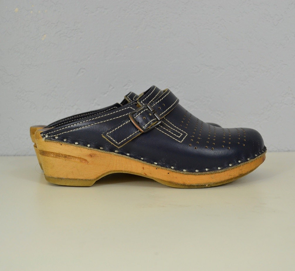 old navy clogs