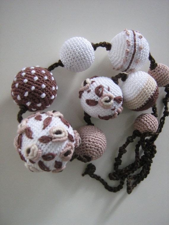 Crochet necklace - Monami