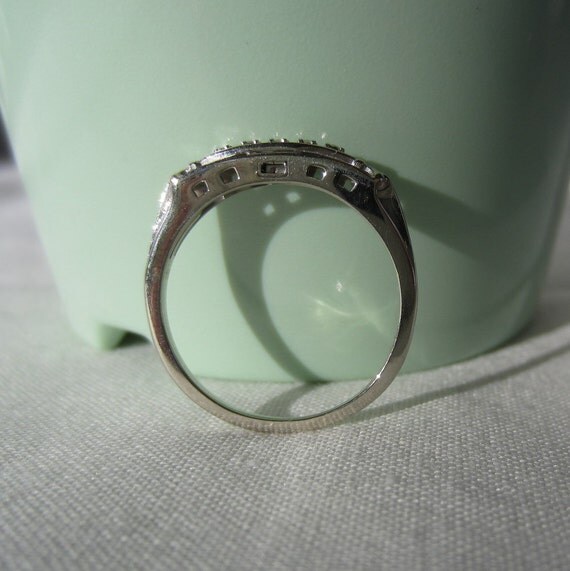 Vintage Wedding Ring. Illusion Set. White Gold. Circa 1930s.