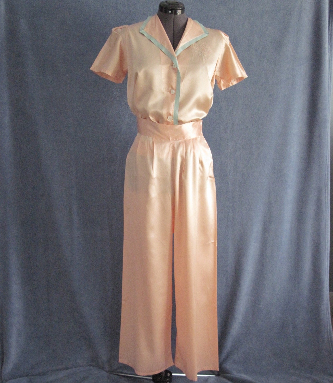 1950s Hollywood Style Womens Tailored Pajamas