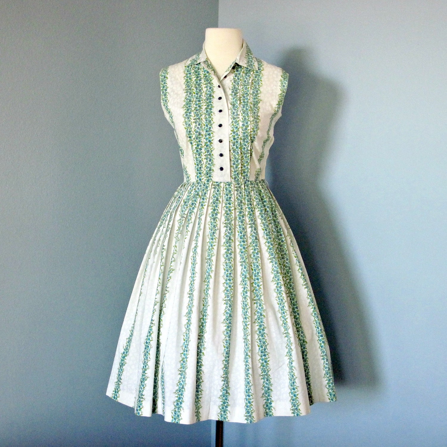 Vintage Cotton Shirtwaist Day DressDarling 1950s Betty