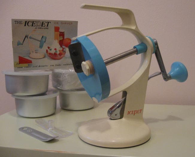 Vintage IcePet Deluxe Ice Shaver in Original Box