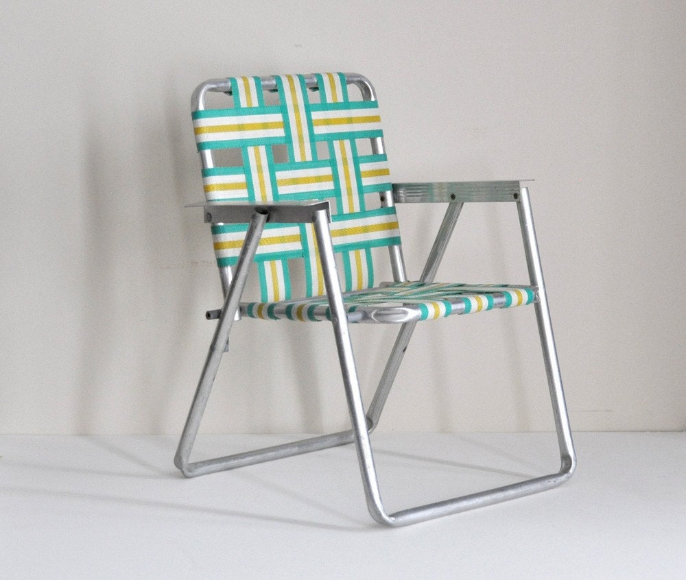 Items similar to CLEARANCE child's retro webbed lawn chair on Etsy