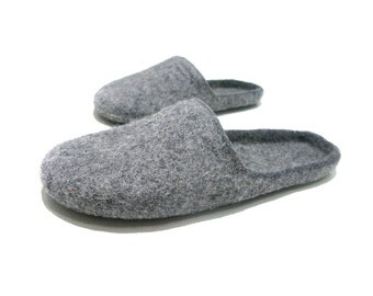 Womens felted slippers - mens felted indoor slippers - Simple dark grey felted wool slippers
