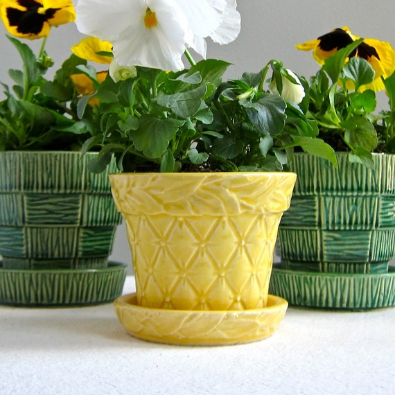 McCoy Pottery Flower Pot Small Yellow Quilted