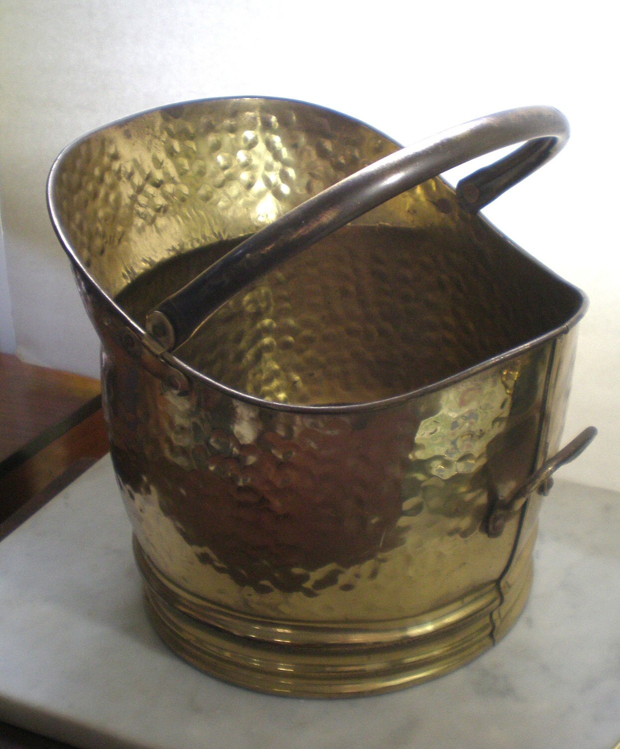 Vintage Hammered Brass Scuttle Ash Bucket/Planter